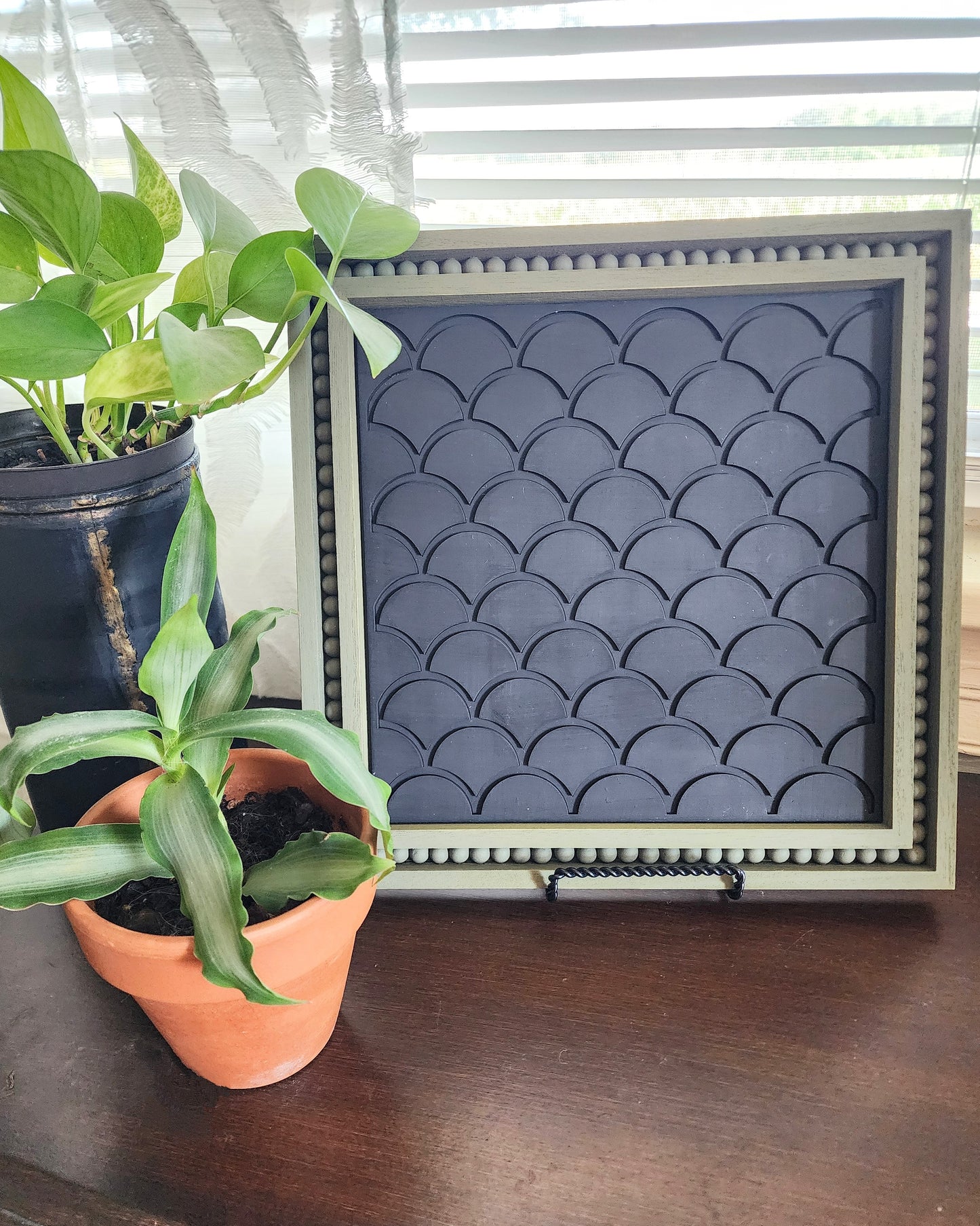 "Shell" Green & Black Beaded Sign