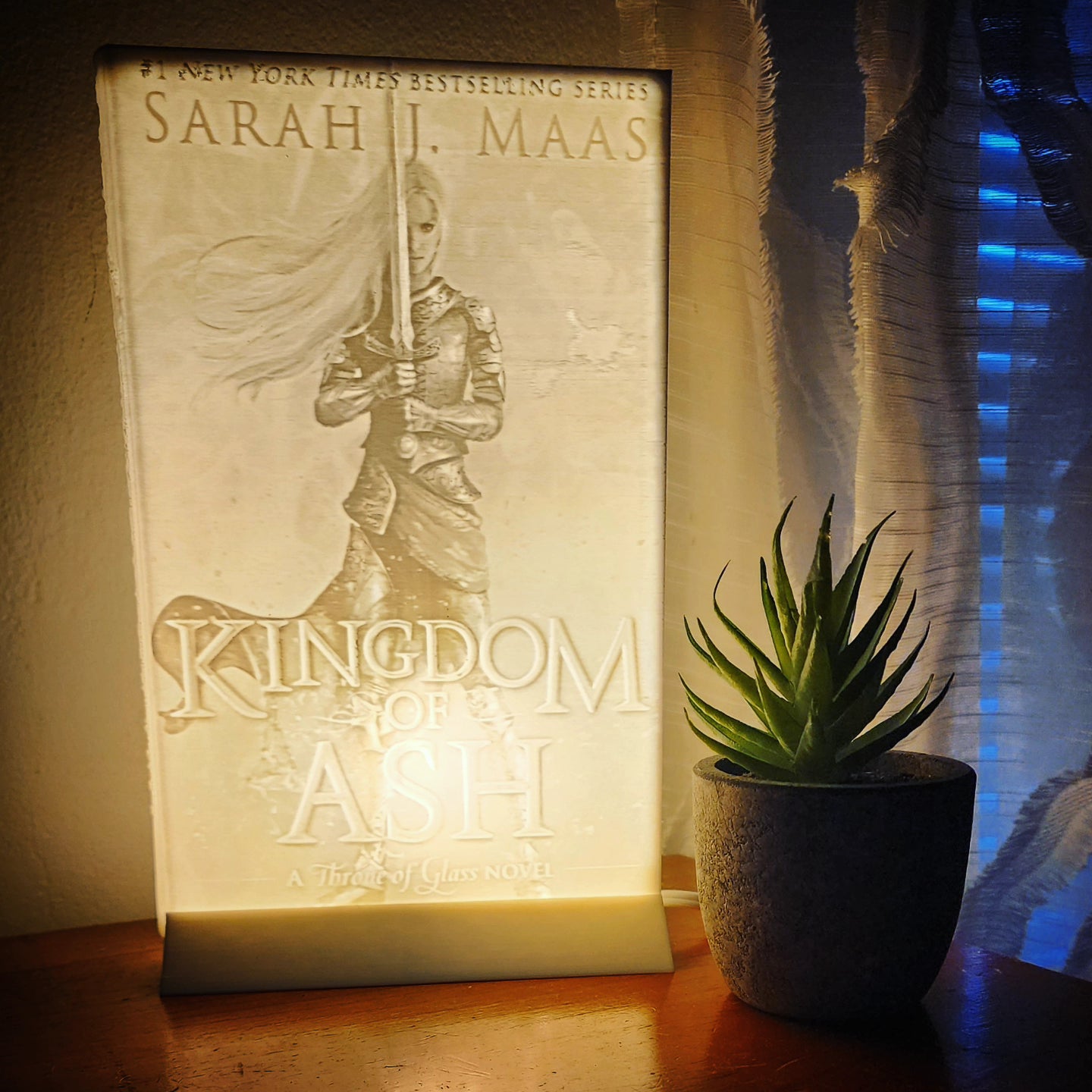 "Throne Of Glass" Novel Lights